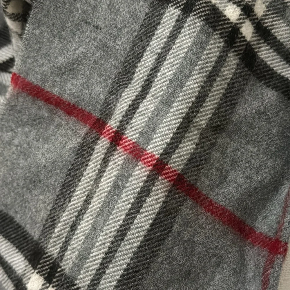 Fraas brand Gray/Black/Red Plaid Scarf-64x11-EUC - Picture 4 of 9